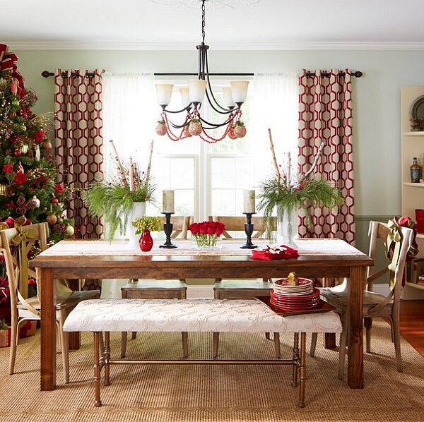 Dining crockery set to decorate dining area